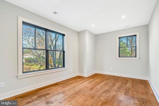 5921 CHESTERBROOK RD, Mclean, VA 22101