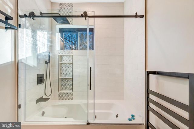 5921 CHESTERBROOK RD, Mclean, VA 22101