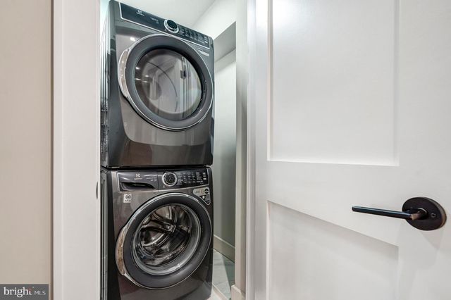 5921 CHESTERBROOK RD, Mclean, VA 22101