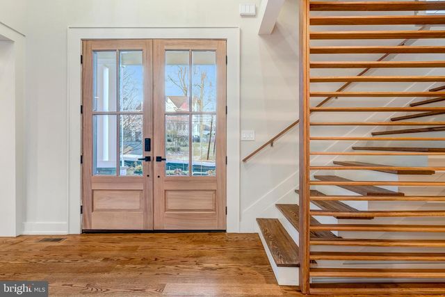 5921 CHESTERBROOK RD, Mclean, VA 22101