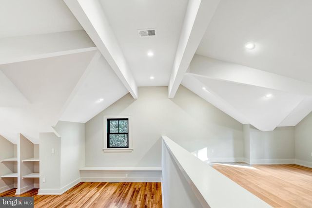 5921 CHESTERBROOK RD, Mclean, VA 22101