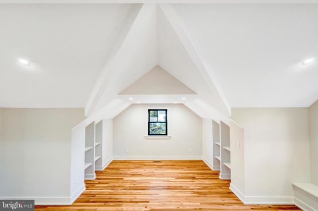 5921 CHESTERBROOK RD, Mclean, VA 22101