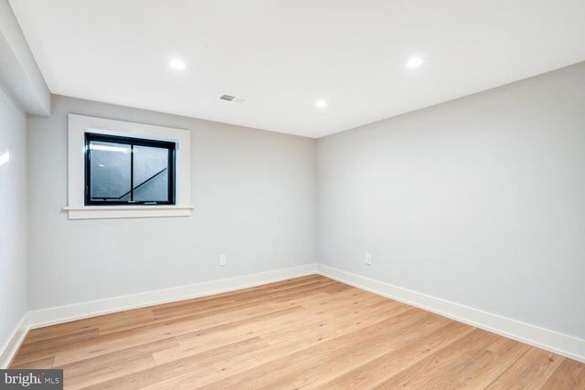 5921 CHESTERBROOK RD, Mclean, VA 22101