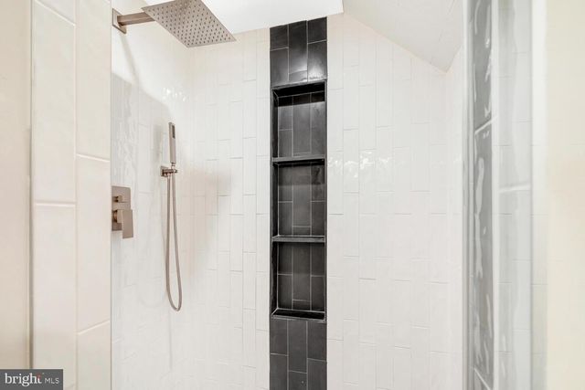 5921 CHESTERBROOK RD, Mclean, VA 22101