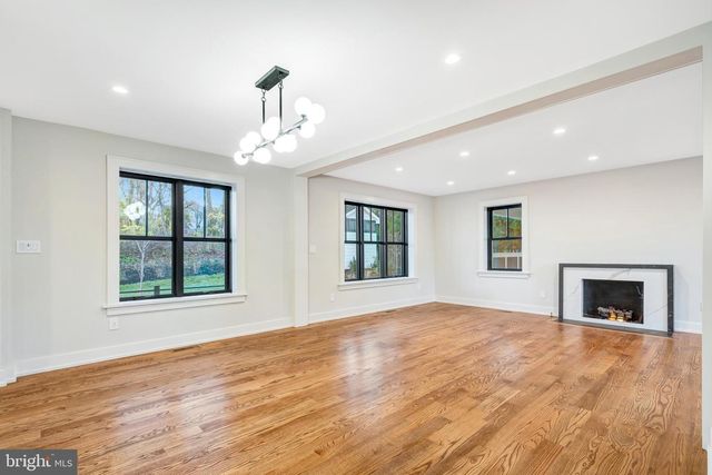 5921 CHESTERBROOK RD, Mclean, VA 22101