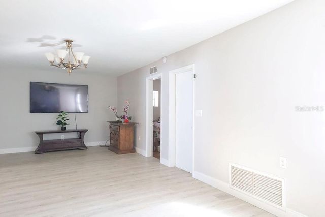 4734 RIDGE POINT DRIVE, Tampa, FL 33624