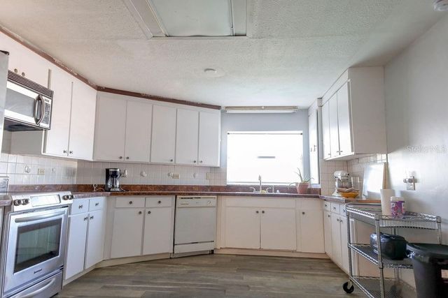 4734 RIDGE POINT DRIVE, Tampa, FL 33624