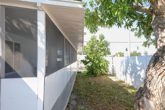 4734 RIDGE POINT DRIVE, Tampa, FL 33624