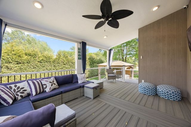 67 Robak Drive, Chicopee, MA 01020