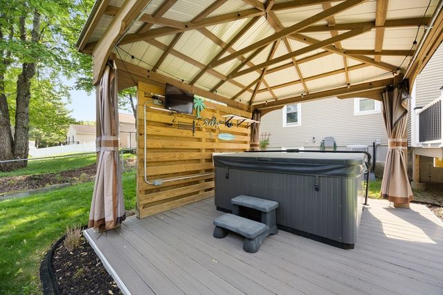 67 Robak Drive, Chicopee, MA 01020