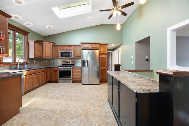 67 Robak Drive, Chicopee, MA 01020
