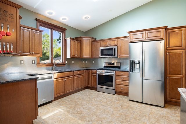 67 Robak Drive, Chicopee, MA 01020