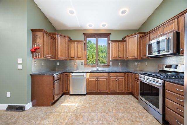67 Robak Drive, Chicopee, MA 01020