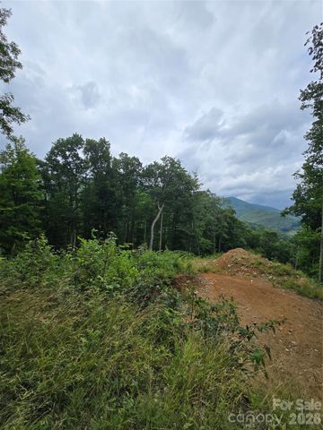 52 Lantern Ridge, Maggie Valley, NC 28751