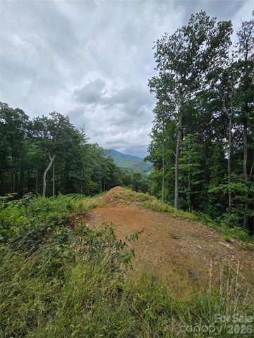52 Lantern Ridge, Maggie Valley, NC 28751