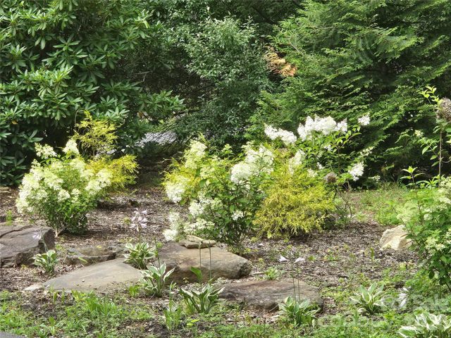 52 Lantern Ridge, Maggie Valley, NC 28751