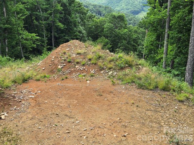 52 Lantern Ridge, Maggie Valley, NC 28751