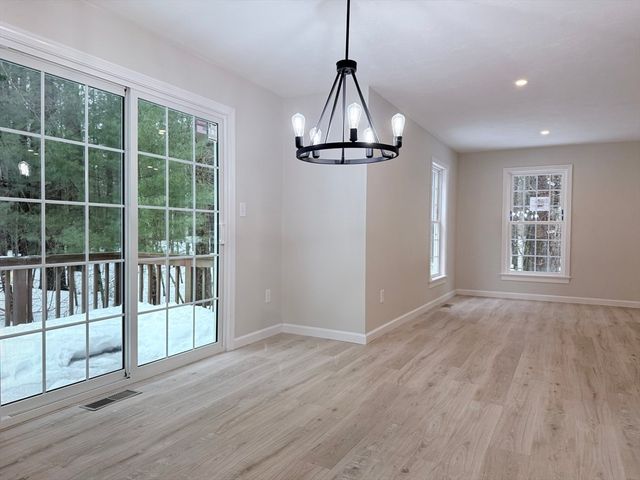 31 Bellwood Cir 31, Bellingham, MA 02019