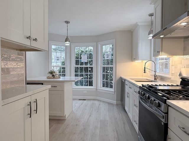 31 Bellwood Cir 31, Bellingham, MA 02019