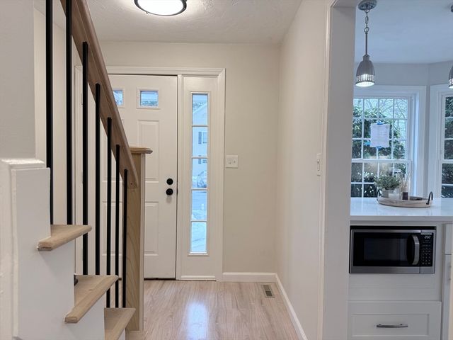 31 Bellwood Cir 31, Bellingham, MA 02019