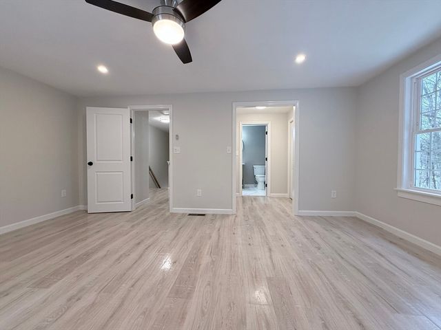 31 Bellwood Cir 31, Bellingham, MA 02019