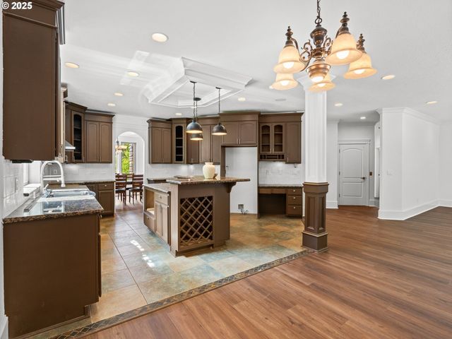 9540 Se SPYGLASS Dr, Happy Valley, OR 97086