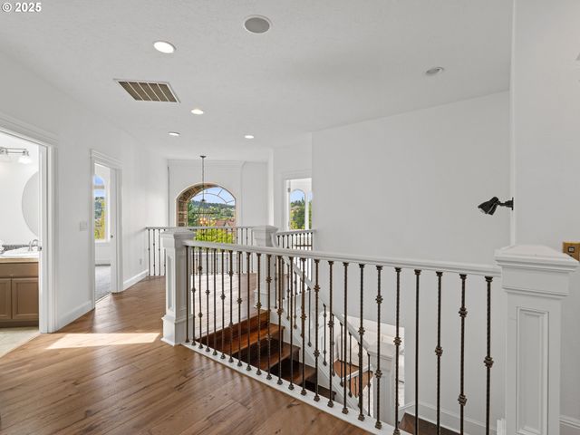 9540 Se SPYGLASS Dr, Happy Valley, OR 97086