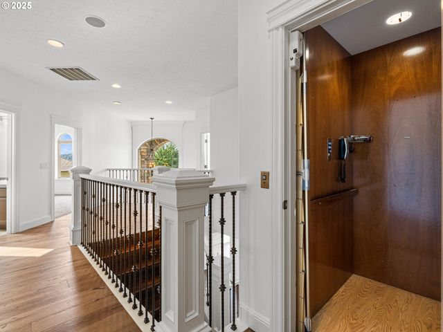 9540 Se SPYGLASS Dr, Happy Valley, OR 97086