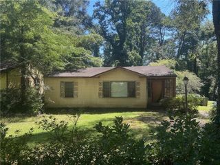 1075 Cato NW Street, Atlanta, GA 30318