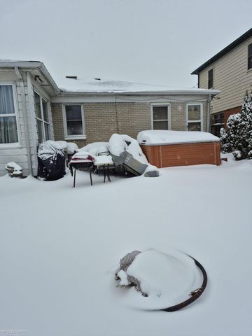 23238 Clairwood Street, Saint Clair Shores, MI 48080