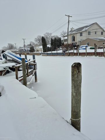 23238 Clairwood Street, Saint Clair Shores, MI 48080