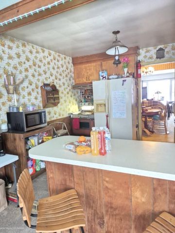 23238 Clairwood Street, Saint Clair Shores, MI 48080