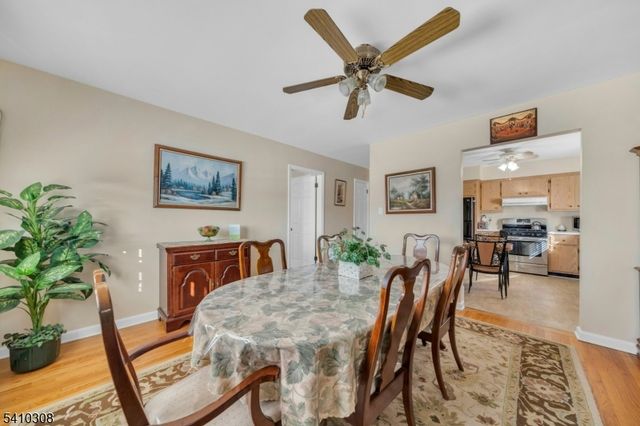 648 Milton Ave, Lyndhurst Twp., NJ 07071