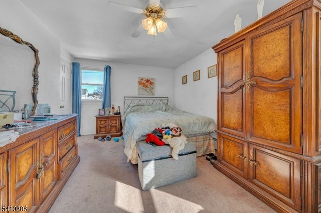 648 Milton Ave, Lyndhurst Twp., NJ 07071