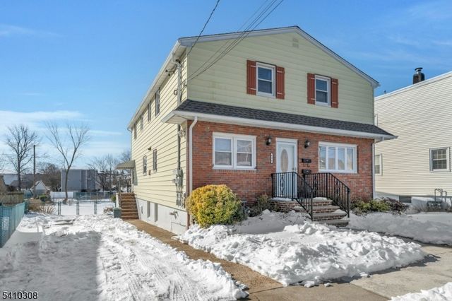 648 Milton Ave, Lyndhurst Twp., NJ 07071