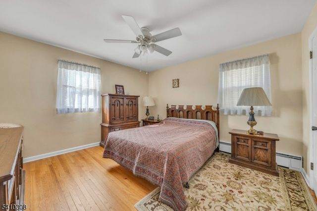 648 Milton Ave, Lyndhurst Twp., NJ 07071