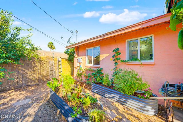 8243 E Monte Vista Road, Scottsdale, AZ 85257