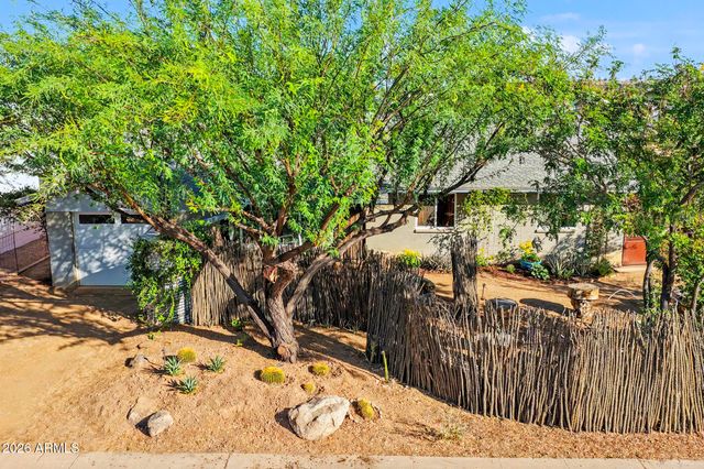 8243 E Monte Vista Road, Scottsdale, AZ 85257