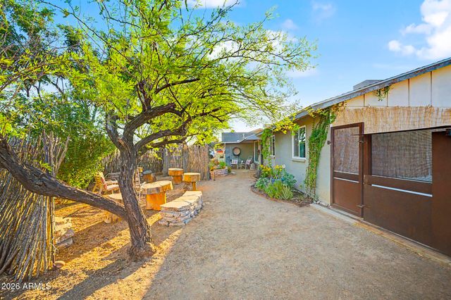 8243 E Monte Vista Road, Scottsdale, AZ 85257