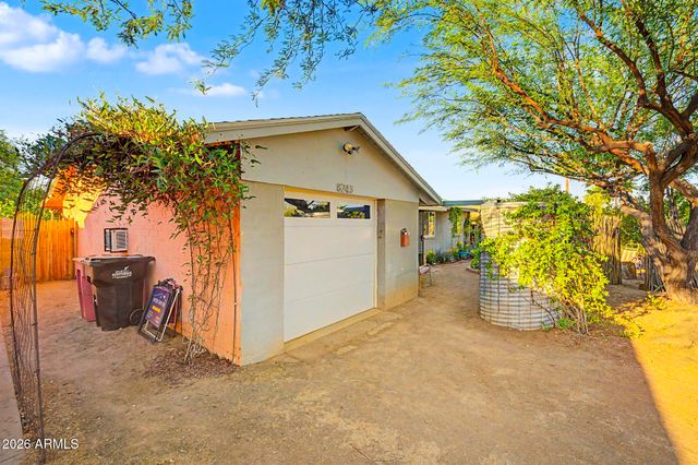 8243 E Monte Vista Road, Scottsdale, AZ 85257