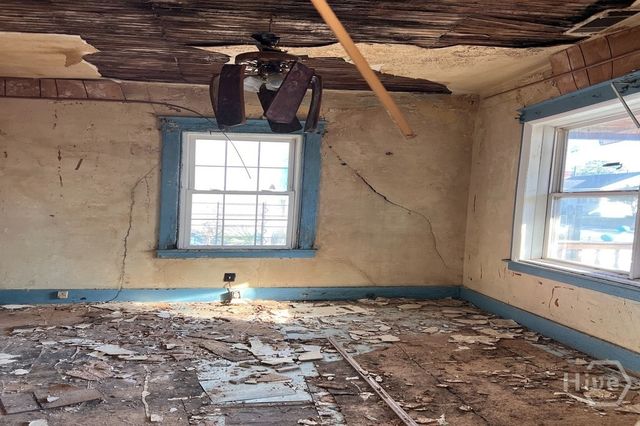 1228 E 39th Street, Savannah, GA 31404