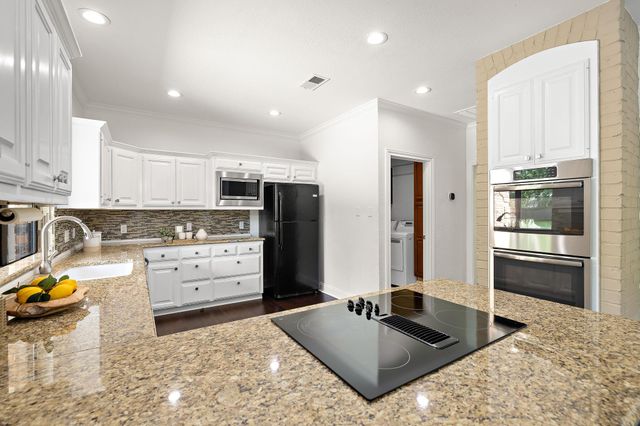 10 Oak VW, Round Rock, TX 78664