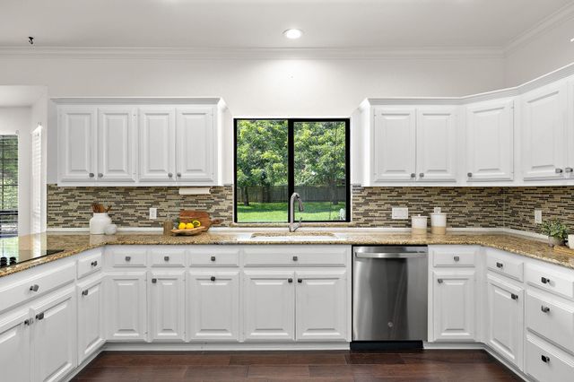 10 Oak VW, Round Rock, TX 78664
