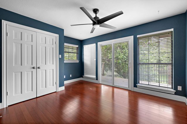10 Oak VW, Round Rock, TX 78664
