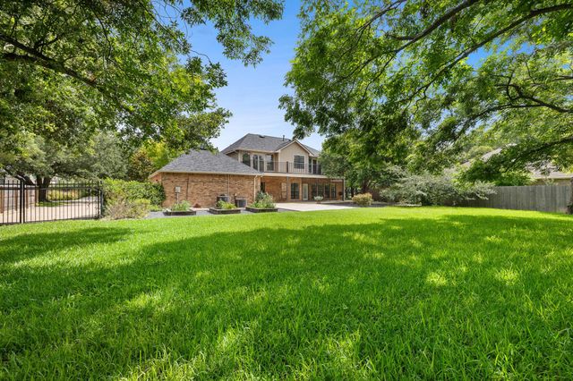 10 Oak VW, Round Rock, TX 78664