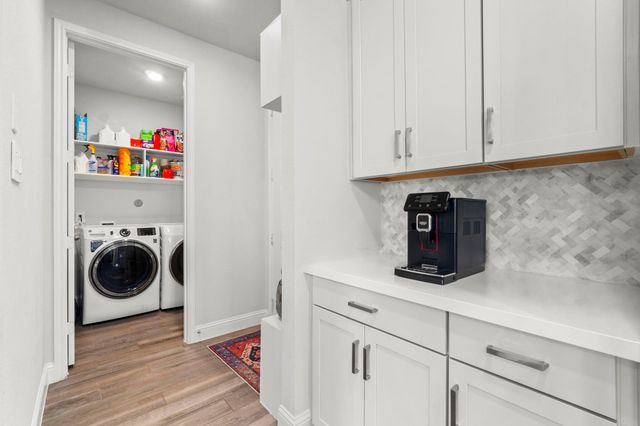 14542 Clementine Hall Drive, Conroe, TX 77302