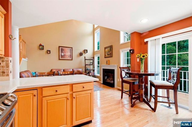 16 Magnolia Way, North Haledon, NJ 07508