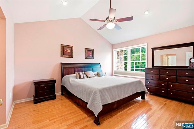 16 Magnolia Way, North Haledon, NJ 07508