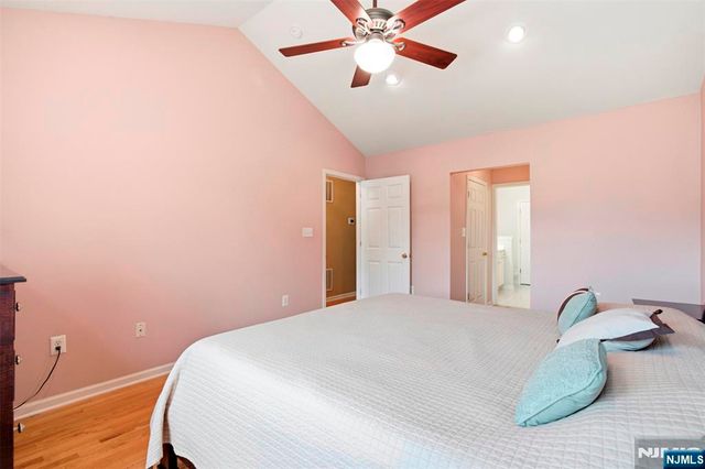16 Magnolia Way, North Haledon, NJ 07508