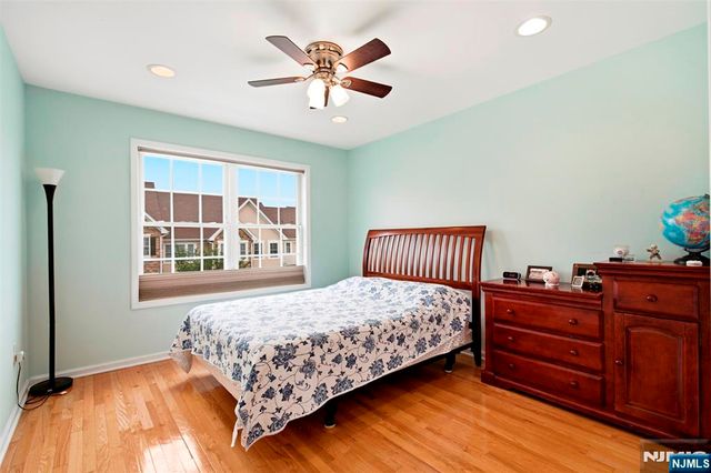 16 Magnolia Way, North Haledon, NJ 07508